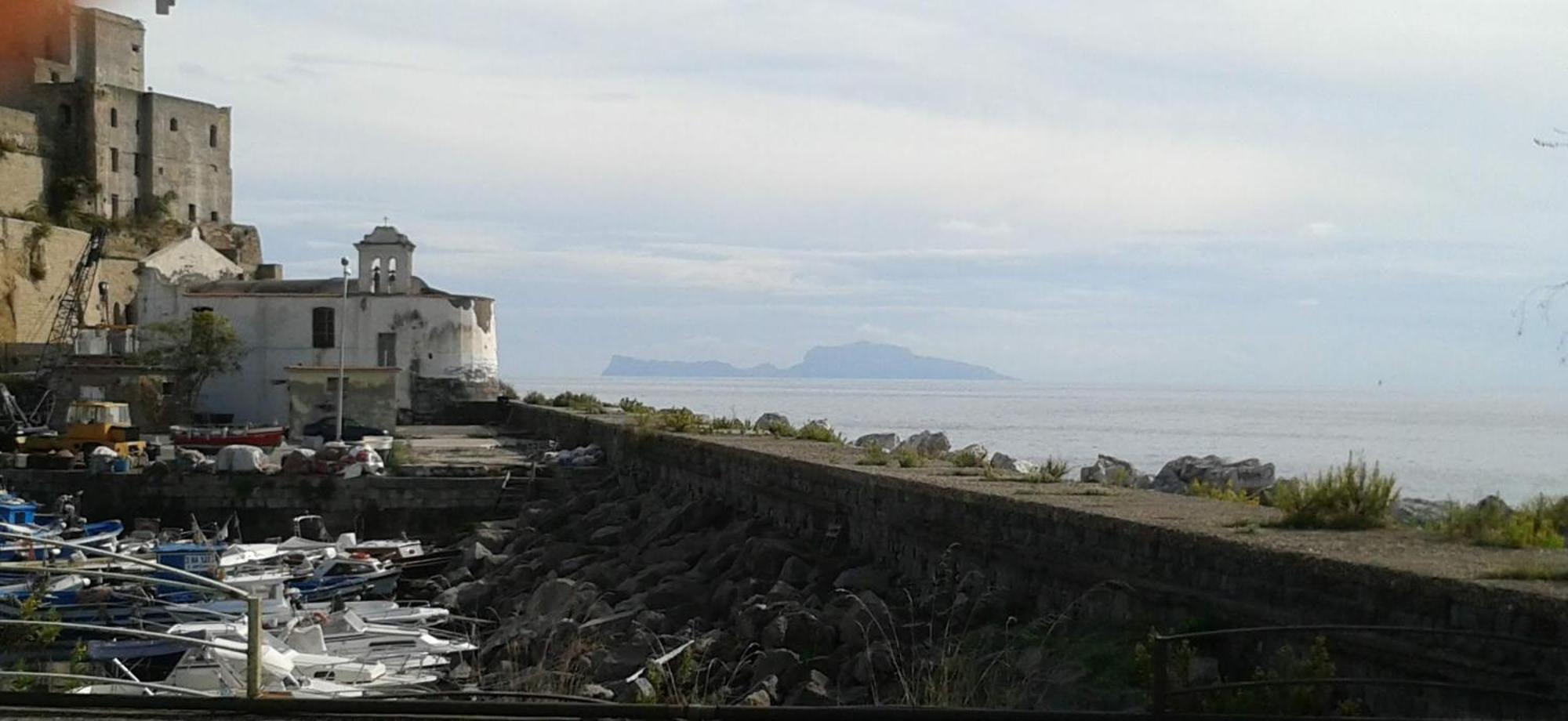 Il Nido Della Quaglia Bed & Breakfast Pozzuoli Exterior photo